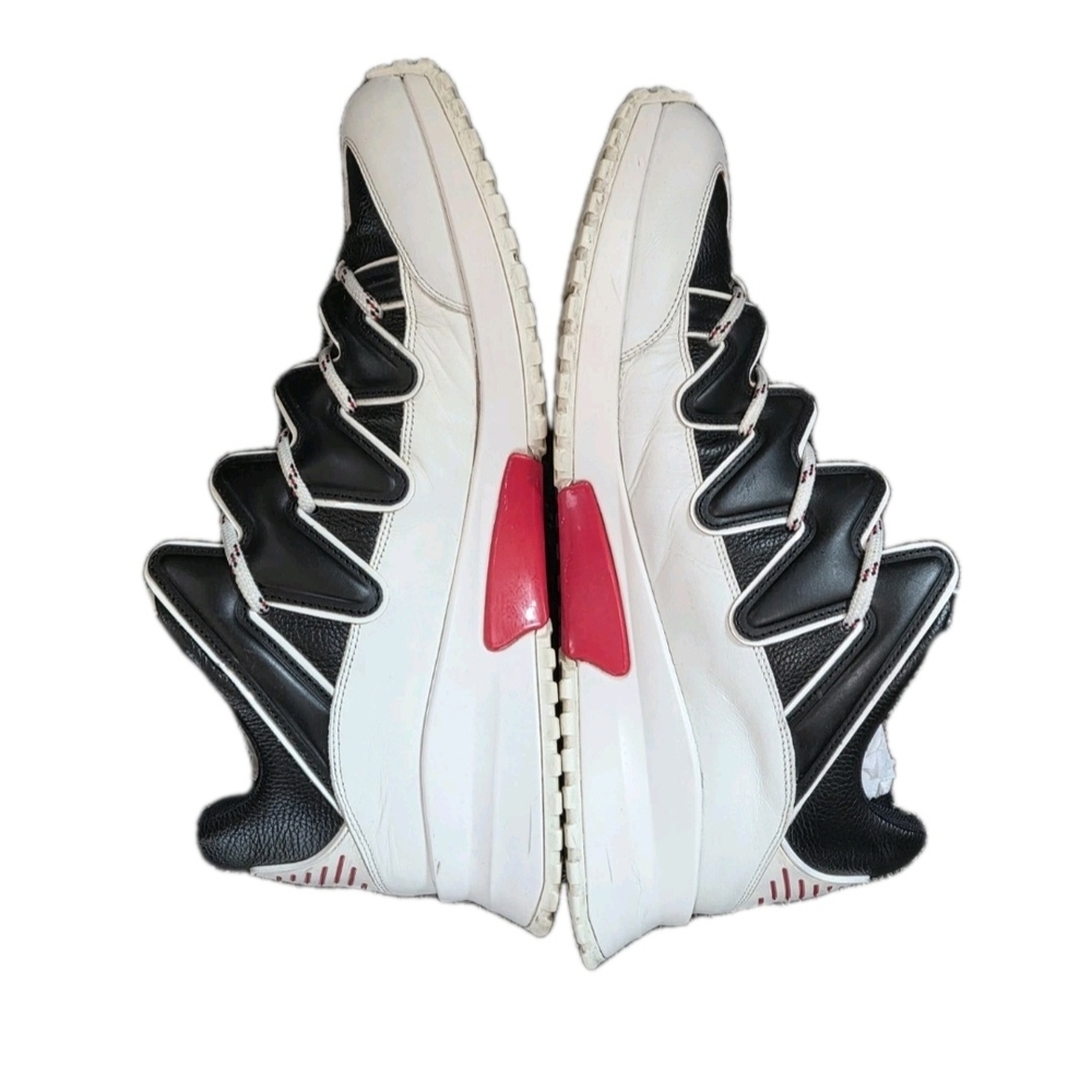 Louis Vuitton White & Black LV Run Away Sneakers - Picture 7 of 16